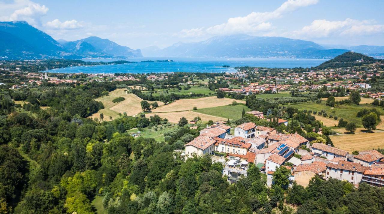 Borgo Dei Poeti Romantik Hotel Manerba del Garda Exterior foto