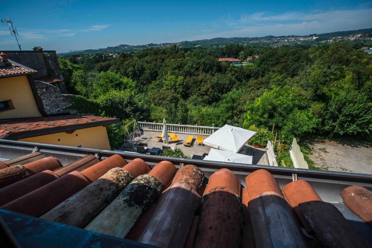Borgo Dei Poeti Romantik Hotel Manerba del Garda Exterior foto